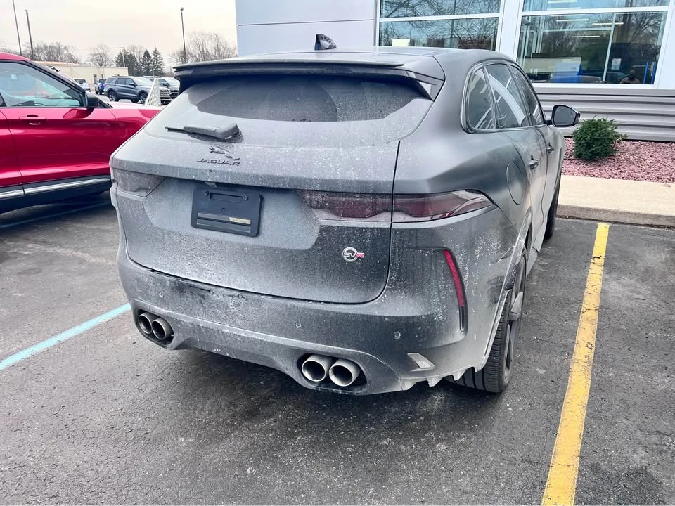 2024 Jaguar F-Pace SVR - Image 4 of 17