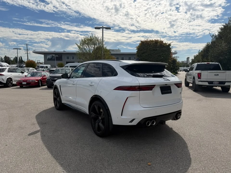 2024 Jaguar F-Pace SVR - Image 4 of 17