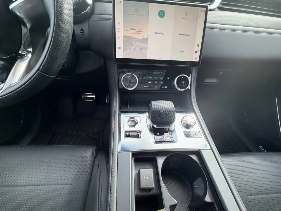 2024 Jaguar F-Pace SVR - Image 14 of 17