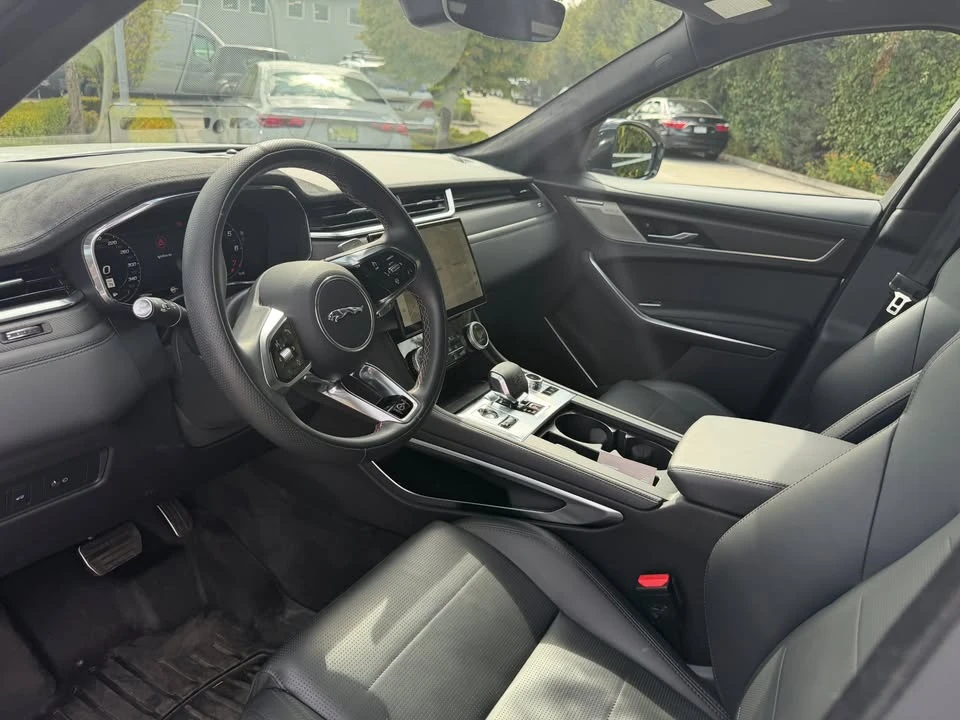 2024 Jaguar F-Pace SVR - Image 12 of 17