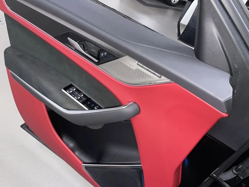 2024 Jaguar F-Pace SVR - Image 12 of 20