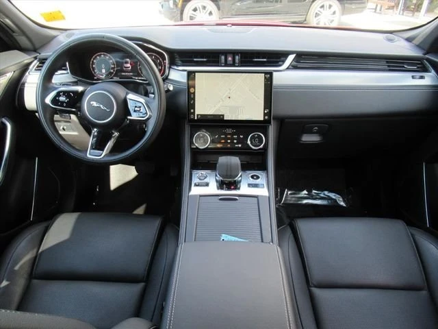 2024 Jaguar F-Pace - Image 7 of 12