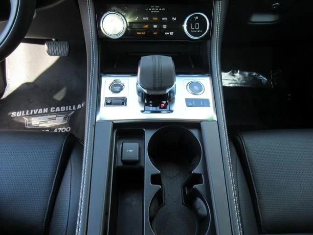 2024 Jaguar F-Pace - Image 9 of 12