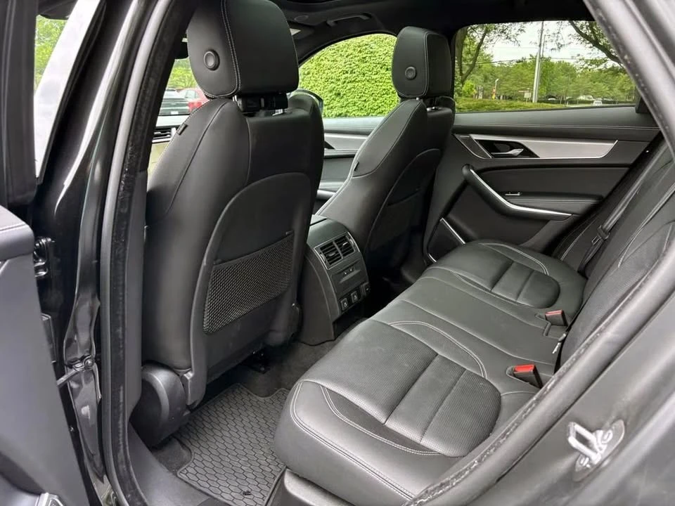 2024 Jaguar F-Pace - Image 12 of 13