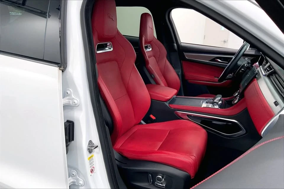2024 Jaguar F-Pace - Image 13 of 17