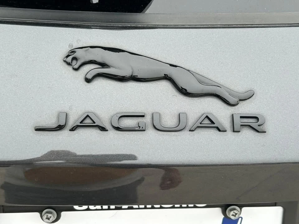 2024 Jaguar F-Pace - Image 9 of 19