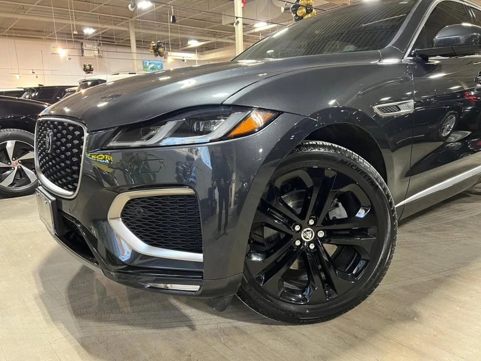 2024 Jaguar F-Pace - Image 7 of 17