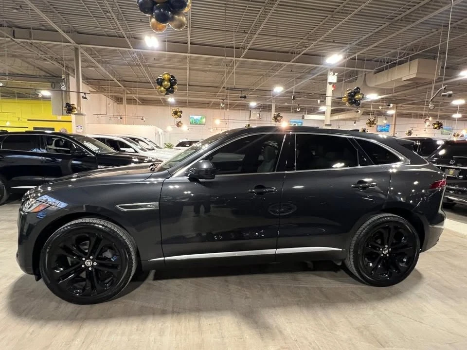 2024 Jaguar F-Pace - Image 2 of 17