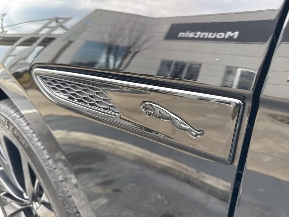 2024 Jaguar F-Pace - Image 14 of 15