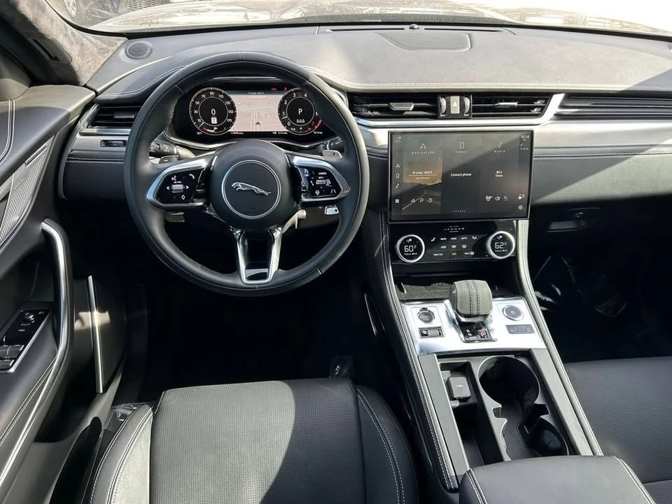 2024 Jaguar F-Pace - Image 15 of 19