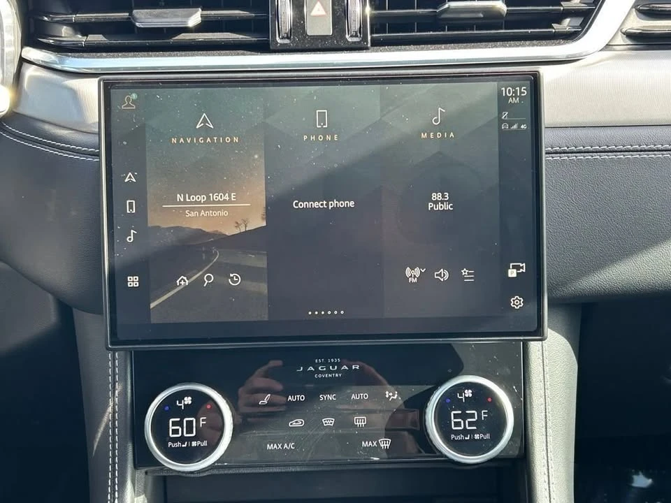 2024 Jaguar F-Pace - Image 18 of 19