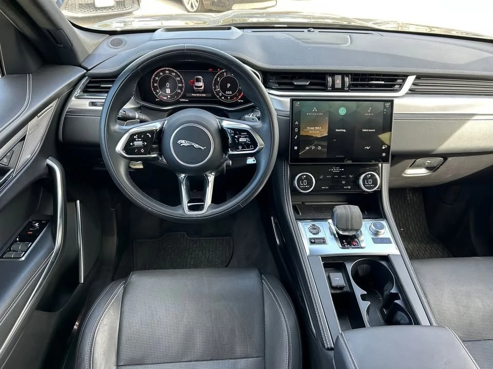 2024 Jaguar F-Pace - Image 16 of 20
