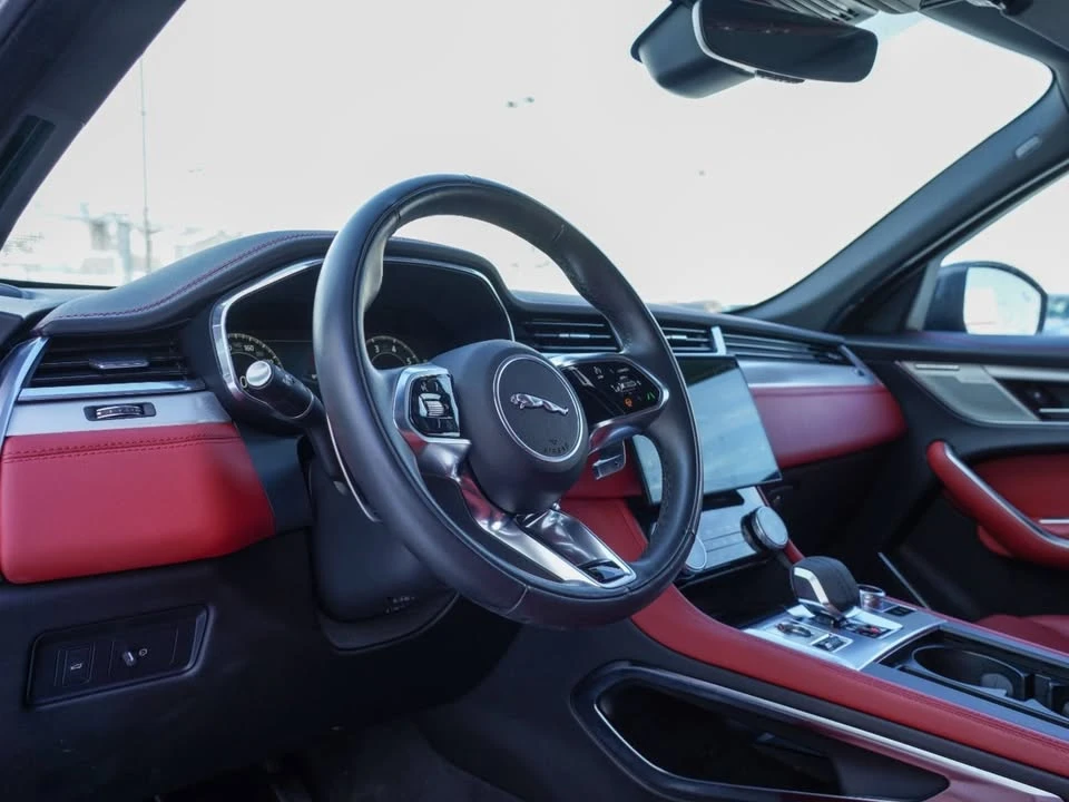 2024 Jaguar F-Pace - Image 7 of 16