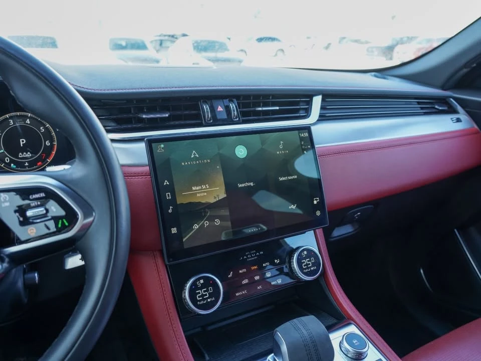 2024 Jaguar F-Pace - Image 12 of 16