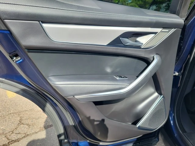 2024 Jaguar F-Pace - Image 9 of 20