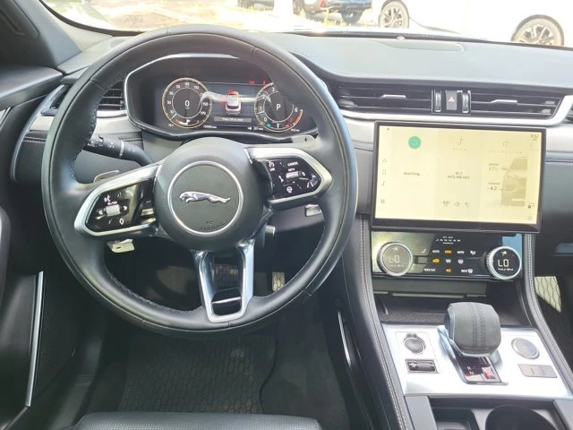 2024 Jaguar F-Pace - Image 8 of 20