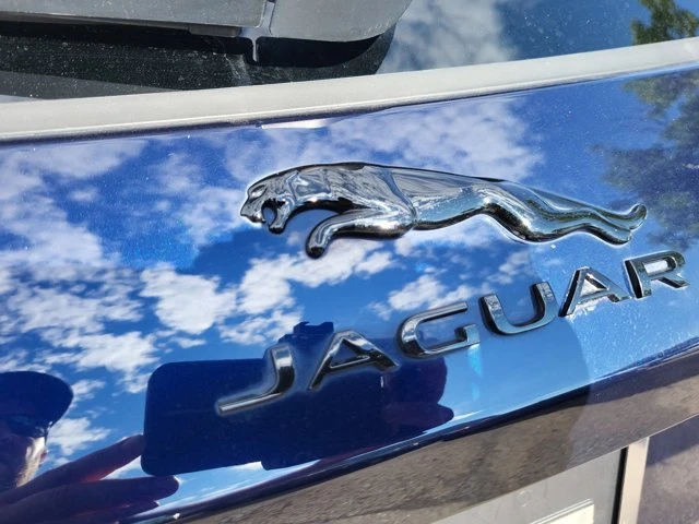 2024 Jaguar F-Pace - Image 10 of 20