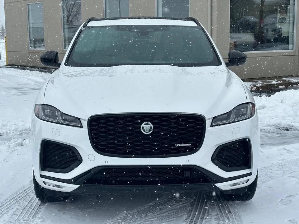 2024 Jaguar F-Pace - Image 4 of 19