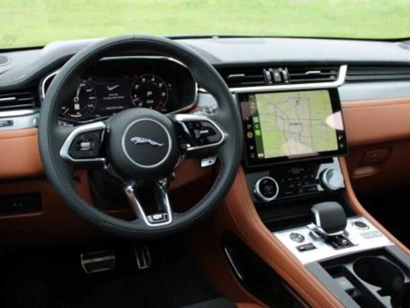 2024 Jaguar F-Pace SVR - Image 9 of 20