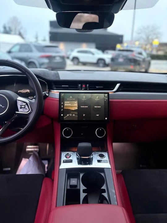 2024 Jaguar F-Pace SVR - Image 9 of 9