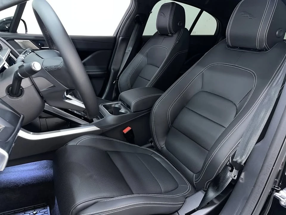 2024 Jaguar I-Pace - Image 19 of 20