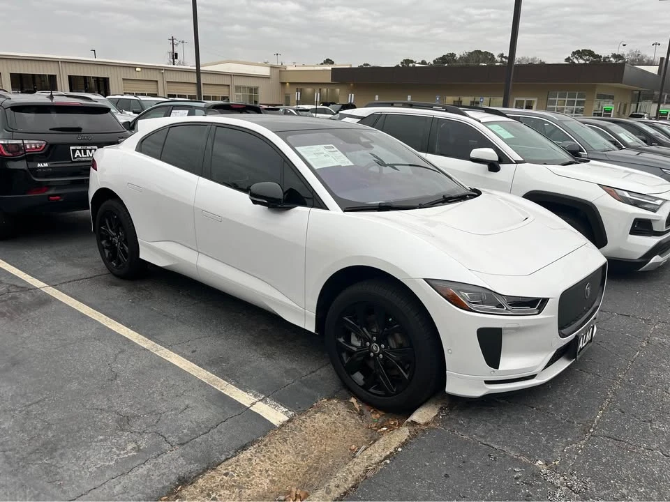 2024 Jaguar I-Pace - Image 2 of 5