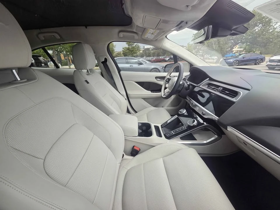 2024 Jaguar I-Pace - Image 7 of 8