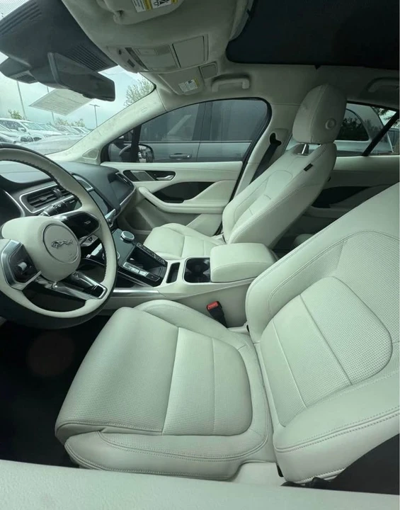2024 Jaguar I-Pace - Image 4 of 4