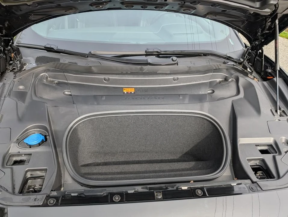 2024 Jaguar I-Pace - Image 10 of 10