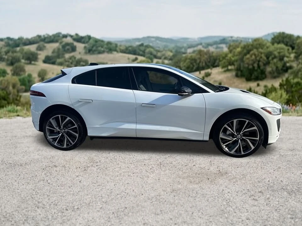2024 Jaguar I-Pace - Image 11 of 20