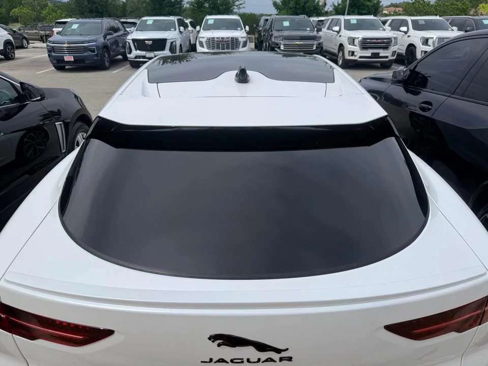 2024 Jaguar I-Pace - Image 5 of 10