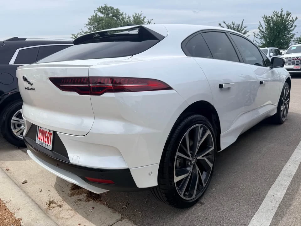 2024 Jaguar I-Pace - Image 3 of 10