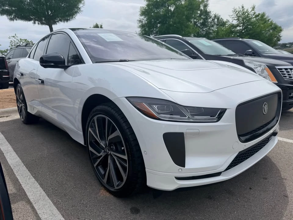2024 Jaguar I-Pace - Image 2 of 10