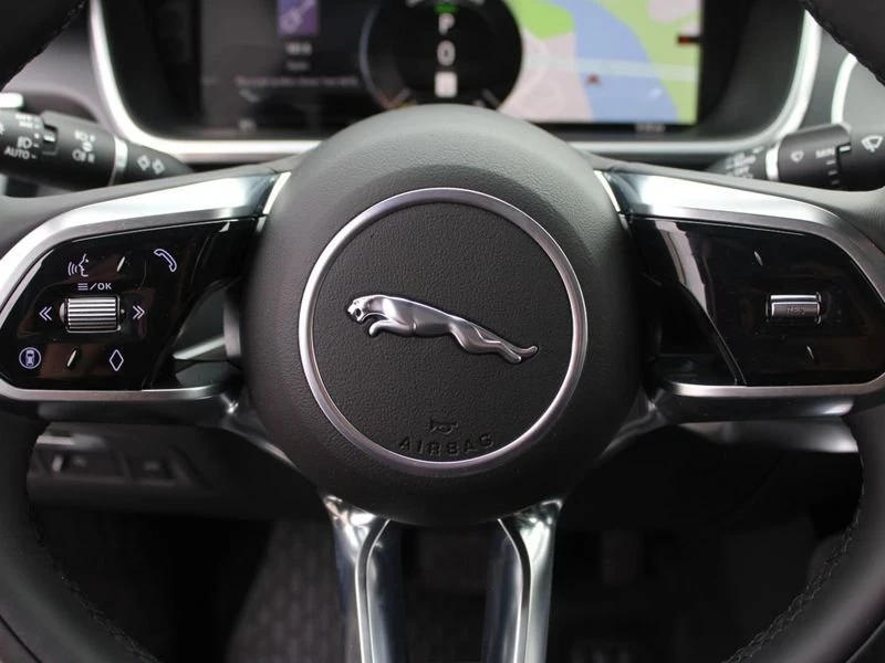 2024 Jaguar I-Pace - Image 13 of 20