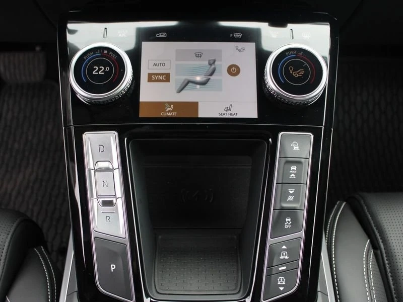2024 Jaguar I-Pace - Image 16 of 20