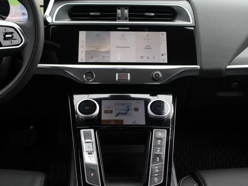 2024 Jaguar I-Pace - Image 15 of 20