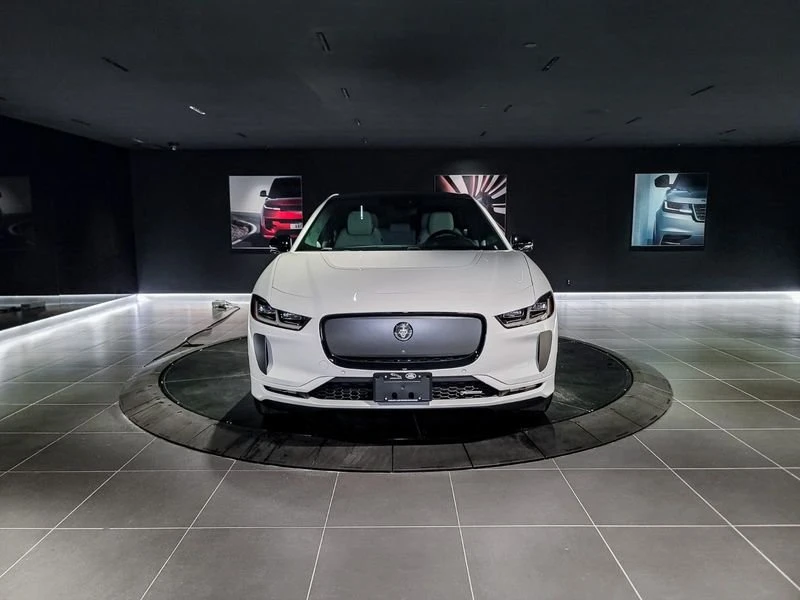 2024 Jaguar I-Pace - Image 2 of 20