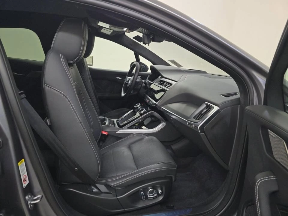 2024 Jaguar I-Pace - Image 11 of 12