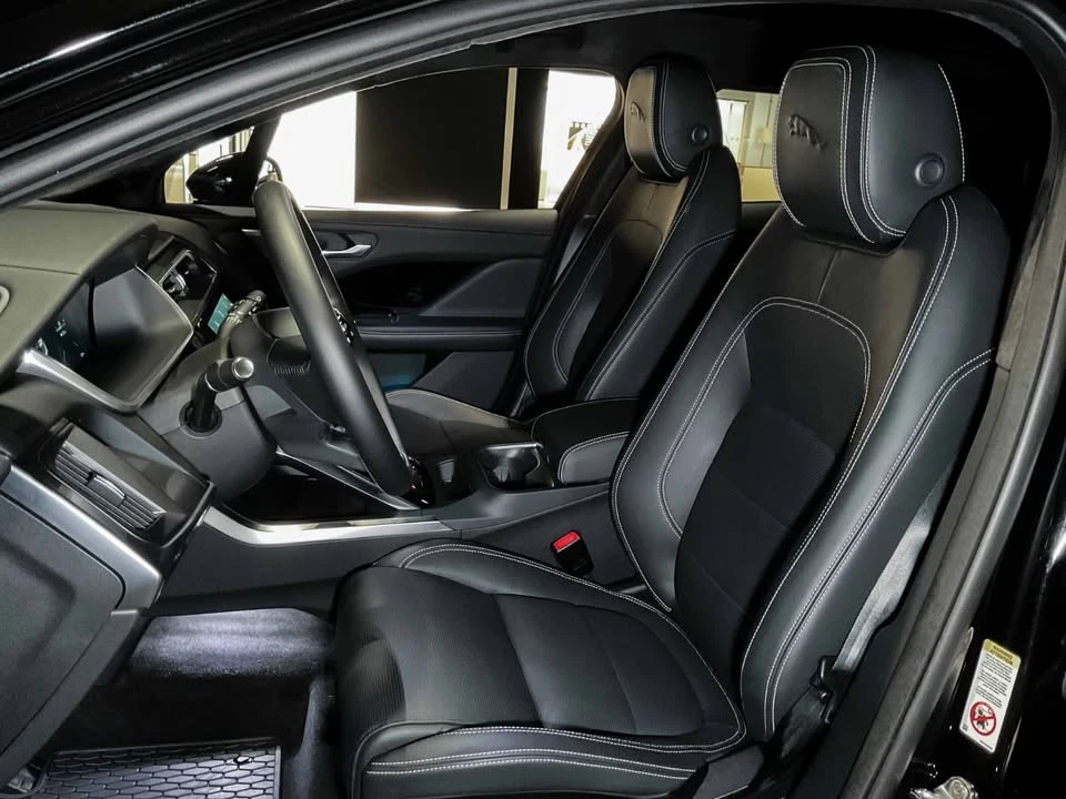 2024 Jaguar I-Pace - Image 10 of 20