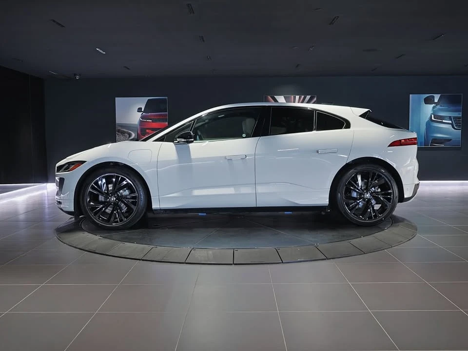 2024 Jaguar I-Pace - Image 8 of 20