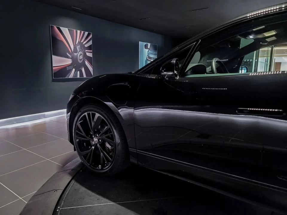 2024 Jaguar I-Pace - Image 4 of 13