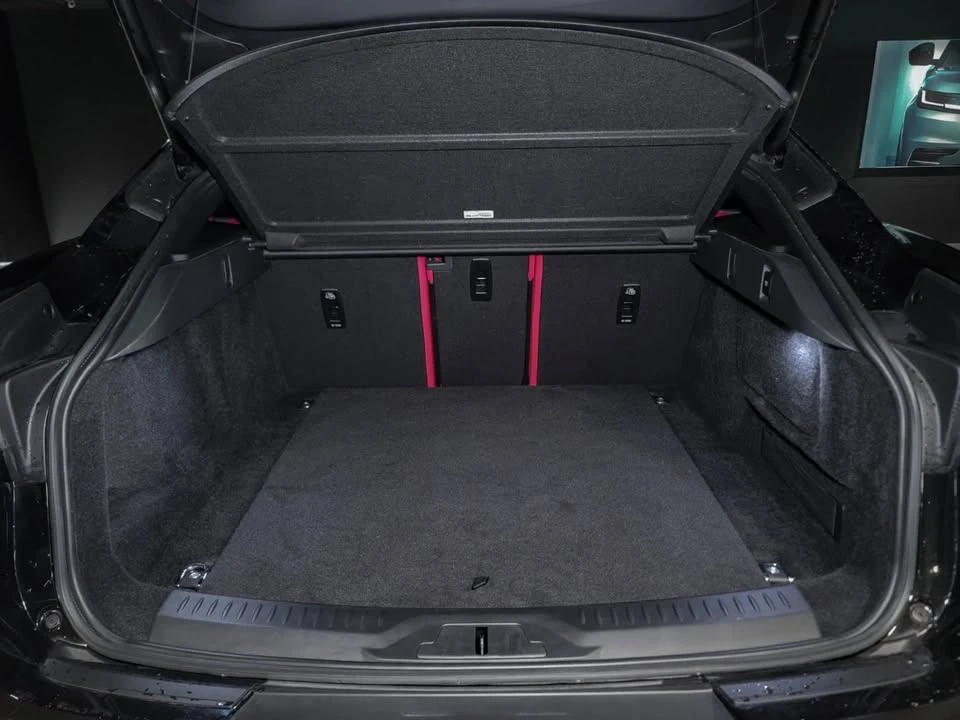 2024 Jaguar I-Pace - Image 7 of 13