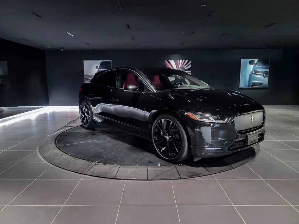 2024 Jaguar I-Pace - Image 2 of 13