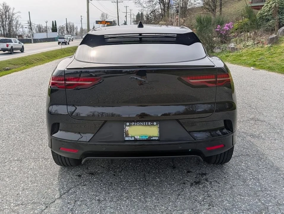 2024 Jaguar I-Pace - Image 3 of 16