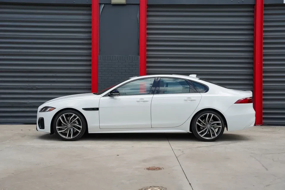 2024 Jaguar X260 XF - Image 4 of 17