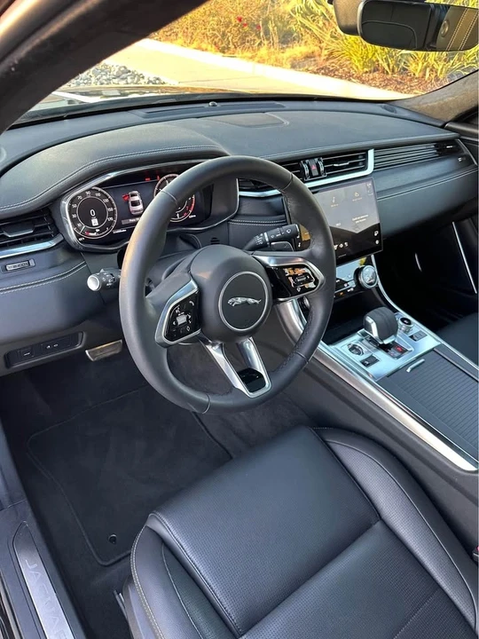 2024 Jaguar X260 XF - Image 7 of 15