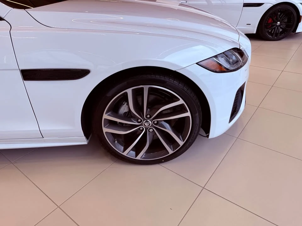 2024 Jaguar X260 XF - Image 2 of 5