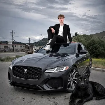 2024 Jaguar XF P300 R-Dynamic SE