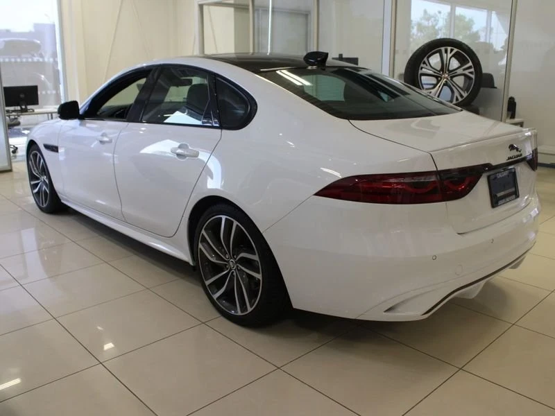 2024 Jaguar X260 XF - Image 2 of 16