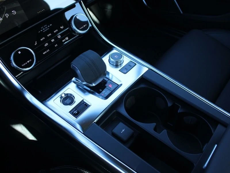 2024 Jaguar X260 XF - Image 15 of 19